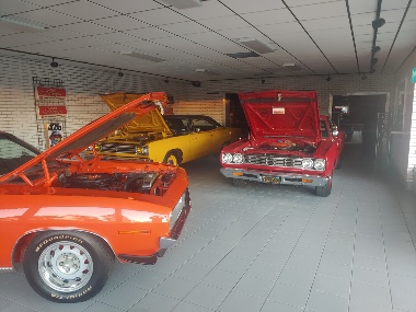 Roseville Parts - Showroom4 1970 'Cuda 1969 Road Runner and 1968 Road Runner